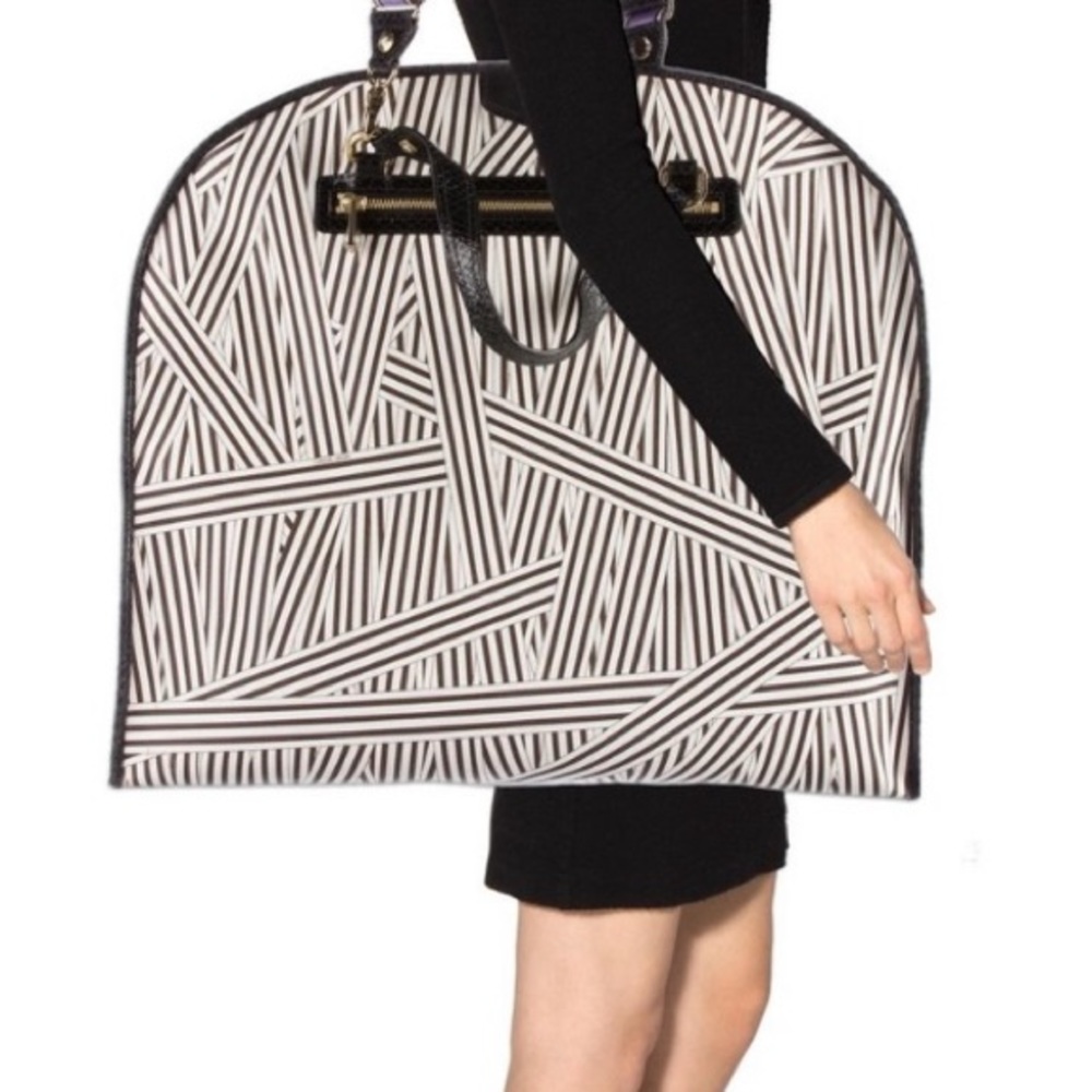 HENRI BENDEL🌟❤️🌟DISTURBED GARMENT BAG🌟RARE! 🌟